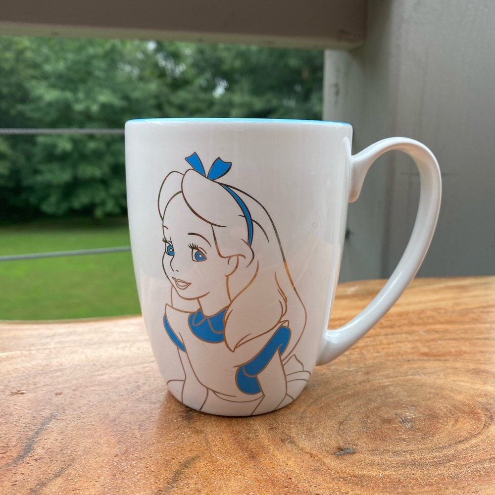 Disney Parks Alice in Wonderland mug